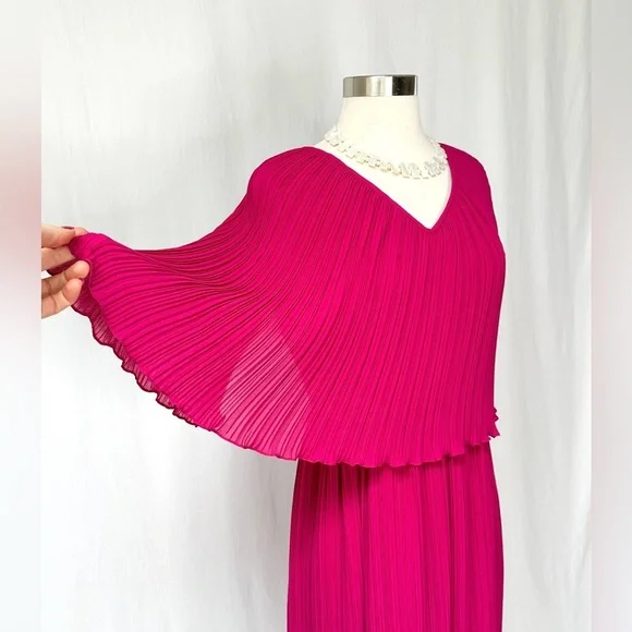 Vintage Chisholm Halle Fuchsia Pink Pleated Cape Top Holiday Dress Halle Bros. - Picture 9 of 10
